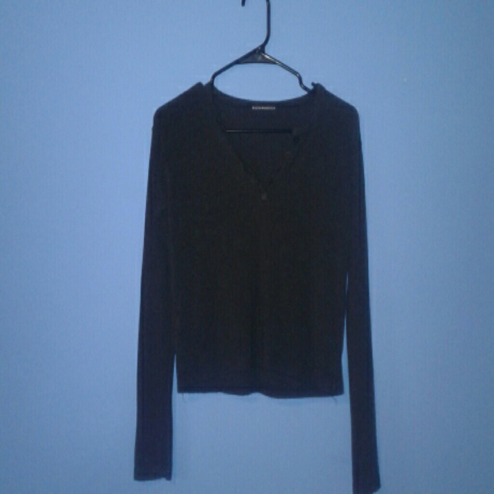Brandy Melville cropped sweater - Picture 1 of 1